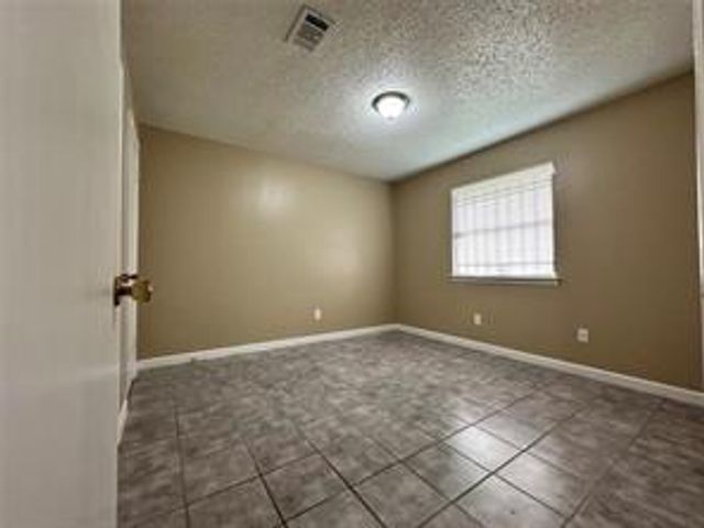 4607 E 12th ST 1, Austin, TX 78721