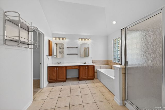 1115 Willow Knoll, San Antonio, TX 78258