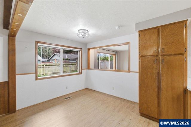 4844 San Antonio Ct NE, Salem, OR 97305