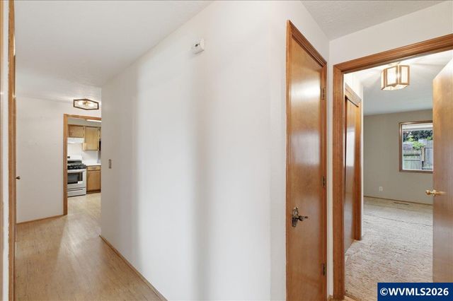 4844 San Antonio Ct NE, Salem, OR 97305