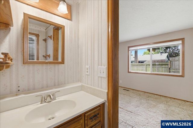 4844 San Antonio Ct NE, Salem, OR 97305