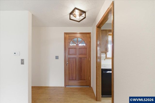 4844 San Antonio Ct NE, Salem, OR 97305