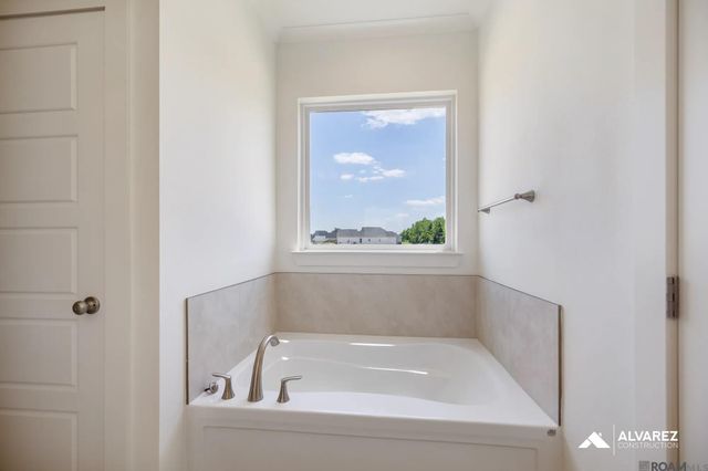 14455 Belle Maison Dr, Gonzales, LA 70737