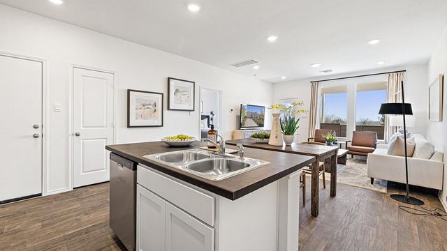 181 B HARRISON XING, Uhland, TX 78640