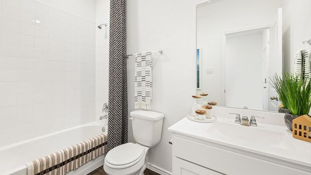 181 B HARRISON XING, Uhland, TX 78640