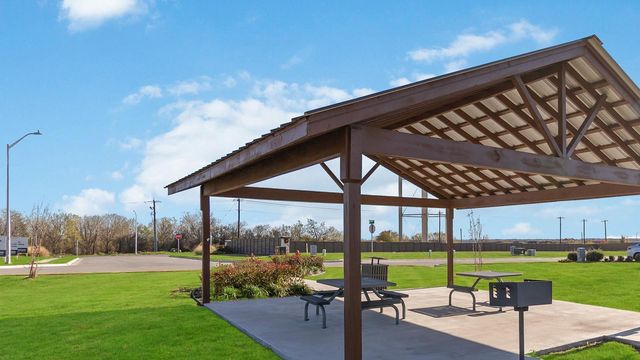 181 B HARRISON XING, Uhland, TX 78640