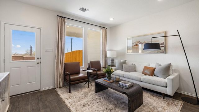 181 B HARRISON XING, Uhland, TX 78640