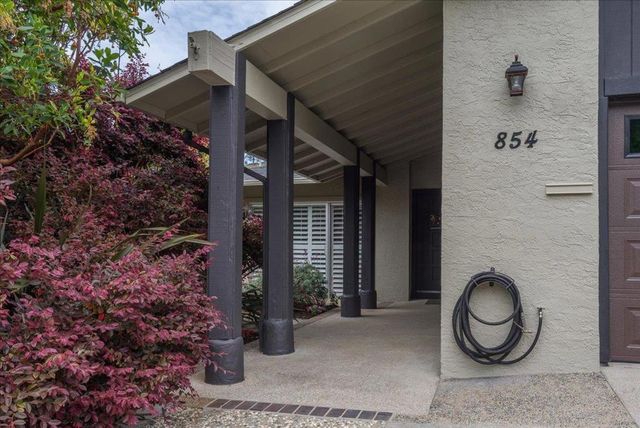 854 Prairie Creek Drive, Pacifica, CA 94044