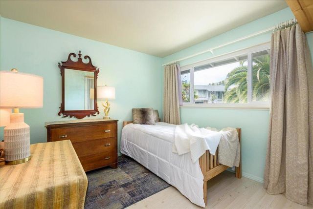 854 Prairie Creek Drive, Pacifica, CA 94044