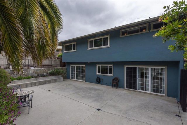 854 Prairie Creek Drive, Pacifica, CA 94044