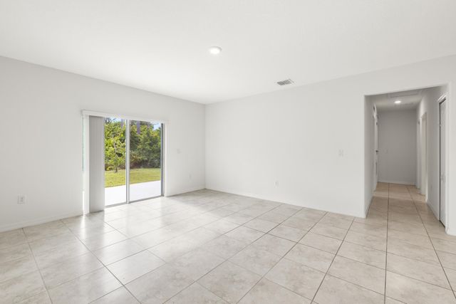 1334 SW Kapok Avenue, Port St Lucie, FL 34953