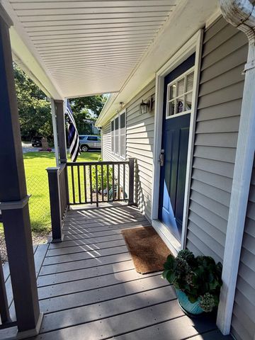 72 Handy Road, Pocasset, MA 02559