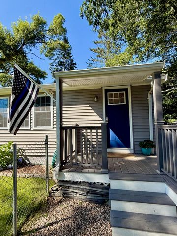 72 Handy Road, Pocasset, MA 02559