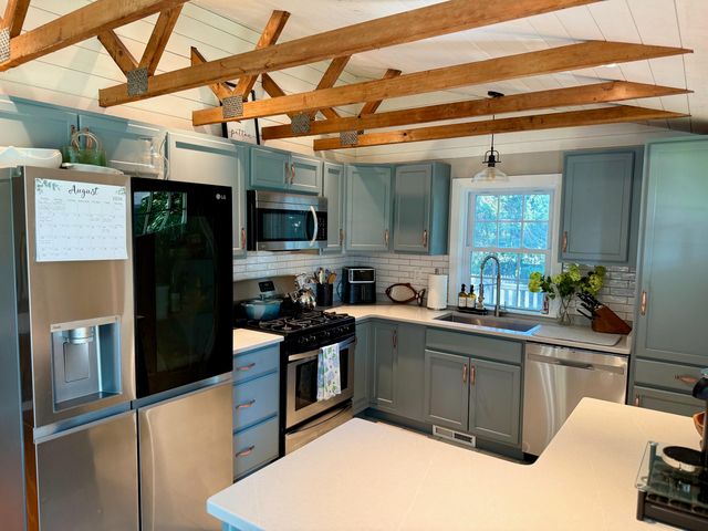 72 Handy Road, Pocasset, MA 02559