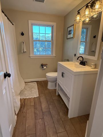 72 Handy Road, Pocasset, MA 02559
