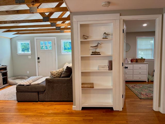 72 Handy Road, Pocasset, MA 02559