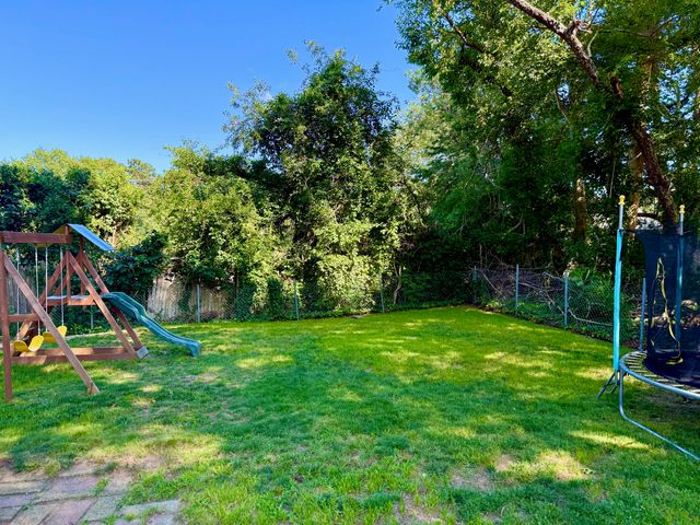 72 Handy Road, Pocasset, MA 02559