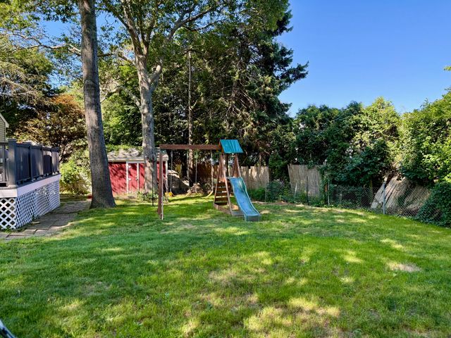 72 Handy Road, Pocasset, MA 02559