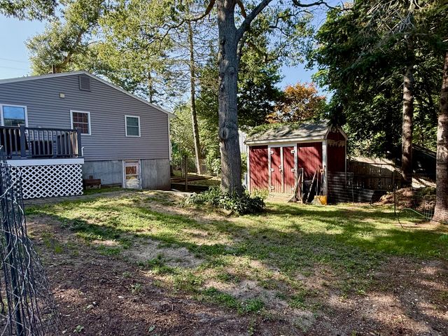 72 Handy Road, Pocasset, MA 02559