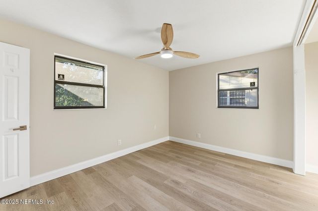 3042 SKIPPER Lane, Jacksonville, FL 32216