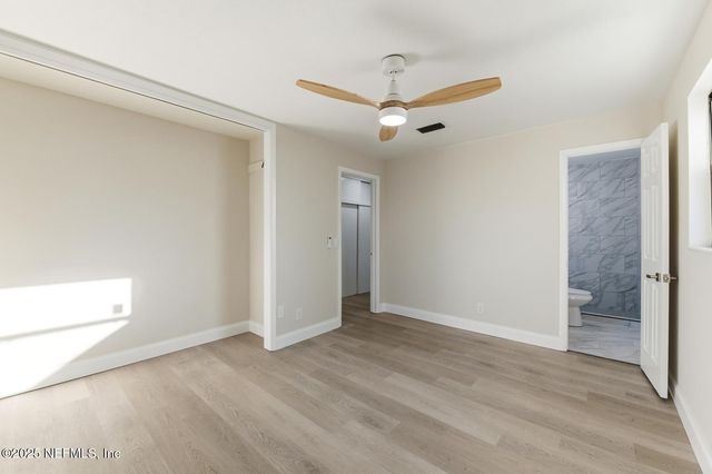 3042 SKIPPER Lane, Jacksonville, FL 32216