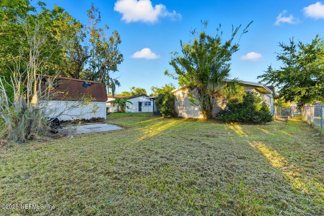 3042 SKIPPER Lane, Jacksonville, FL 32216