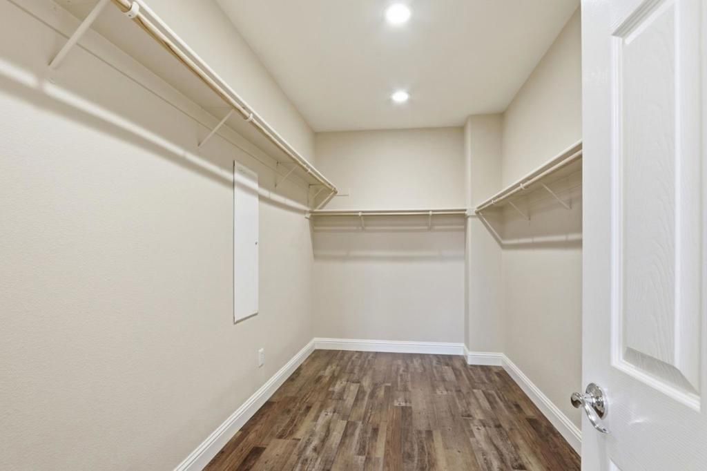 Image 32 of property listing at 657 Woodland Terrace, San Jose, CA 95112