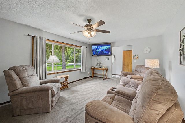 7676 Southmoor Drive, Monroe, MI 48161
