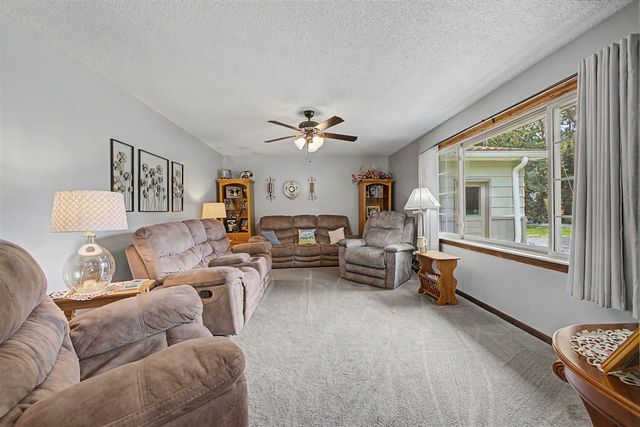 7676 Southmoor Drive, Monroe, MI 48161