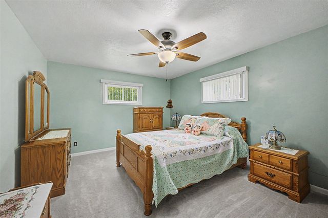 7676 Southmoor Drive, Monroe, MI 48161