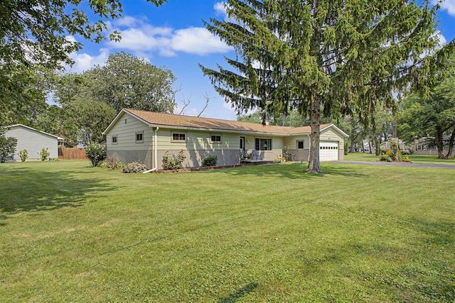 7676 Southmoor Drive, Monroe, MI 48161