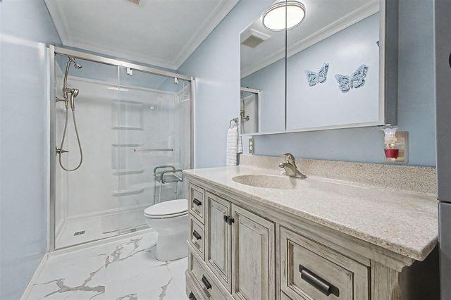 7676 Southmoor Drive, Monroe, MI 48161