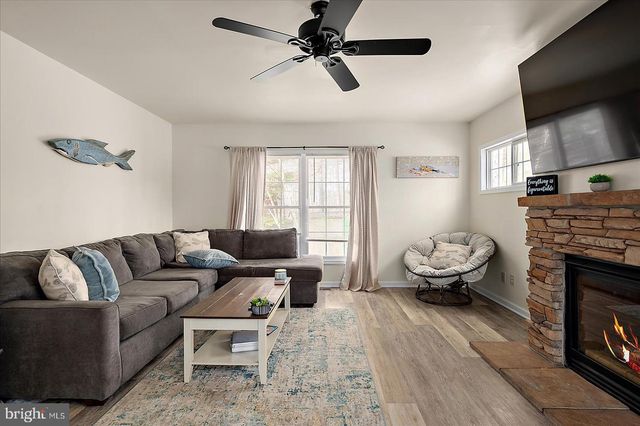 4 MAYFLOWER CT, Ocean Pines, MD 21811