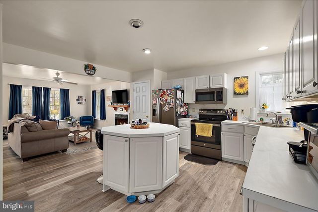 4 MAYFLOWER CT, Ocean Pines, MD 21811