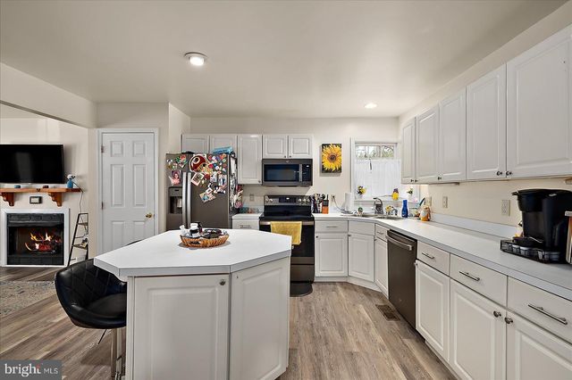 4 MAYFLOWER CT, Ocean Pines, MD 21811