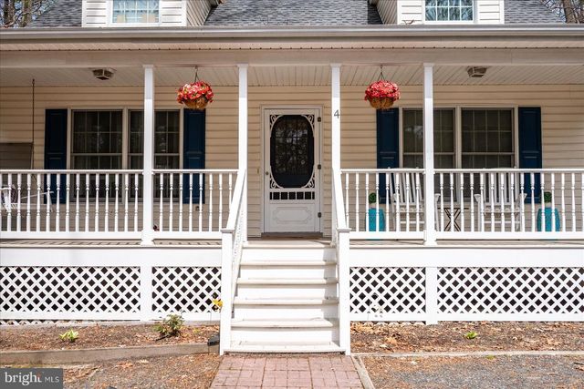 4 MAYFLOWER CT, Ocean Pines, MD 21811