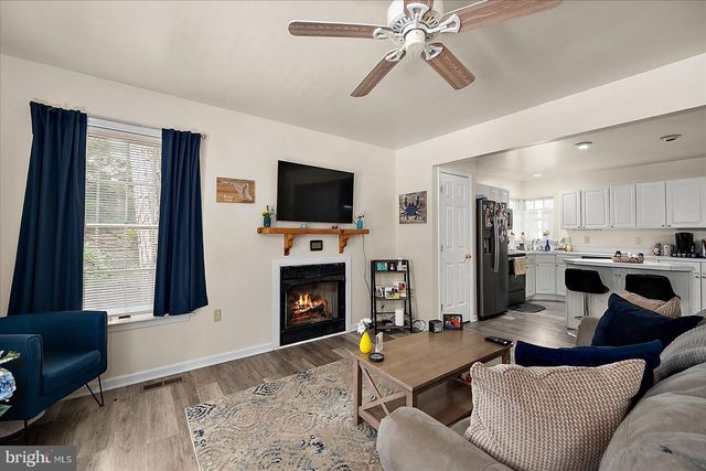 4 MAYFLOWER CT, Ocean Pines, MD 21811
