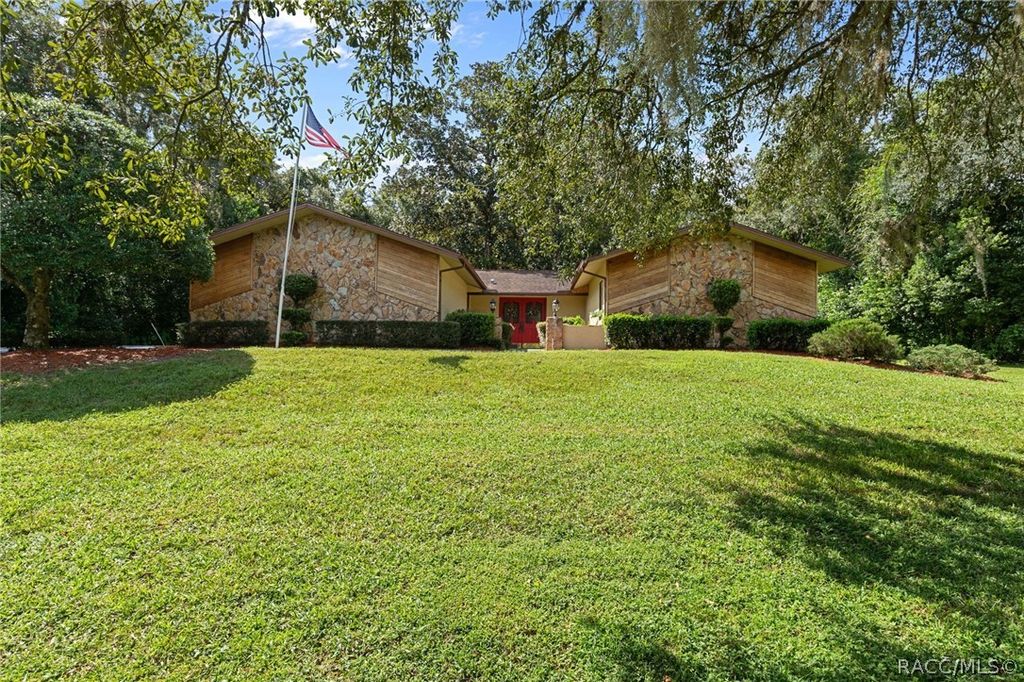 570 W Liberty Street, Hernando, FL 34442