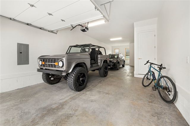 351 SE 4th Street, Bentonville, AR 72712