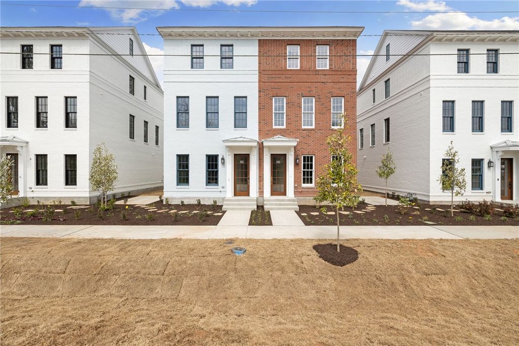 351 SE 4th Street, Bentonville, AR 72712