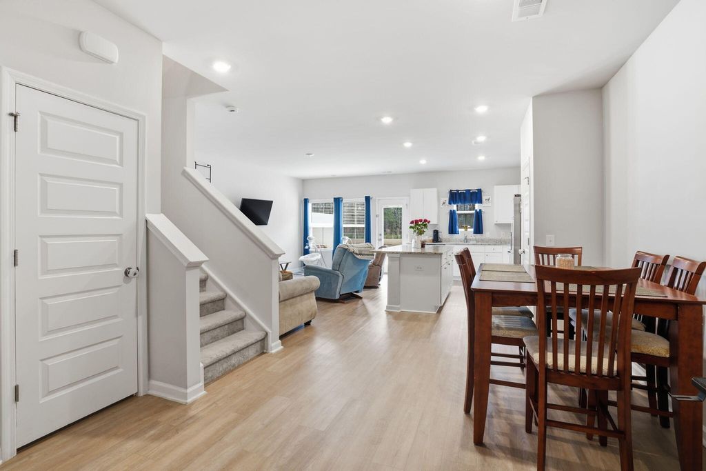 Image 3 of property listing at 4117 Quincy Adams Lane, North Charleston, SC 29418