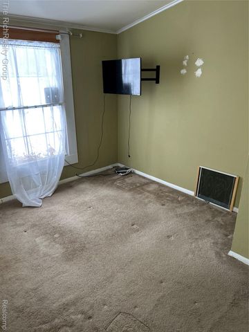 1818 Swaney Road, Walled Lake, MI 48390