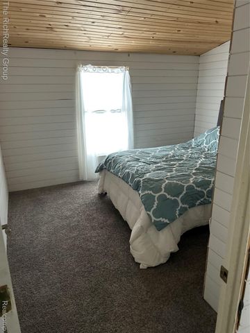 1818 Swaney Road, Walled Lake, MI 48390