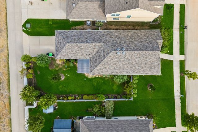 1409 Ellis Lane, Aubrey, TX 76227