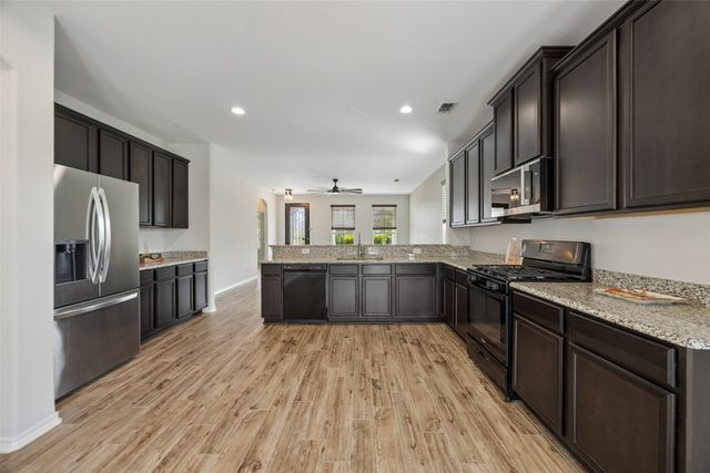 1409 Ellis Lane, Aubrey, TX 76227