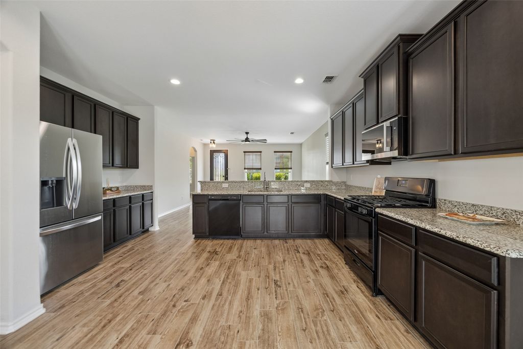 1409 Ellis Lane, Aubrey, TX 76227 — photo 3