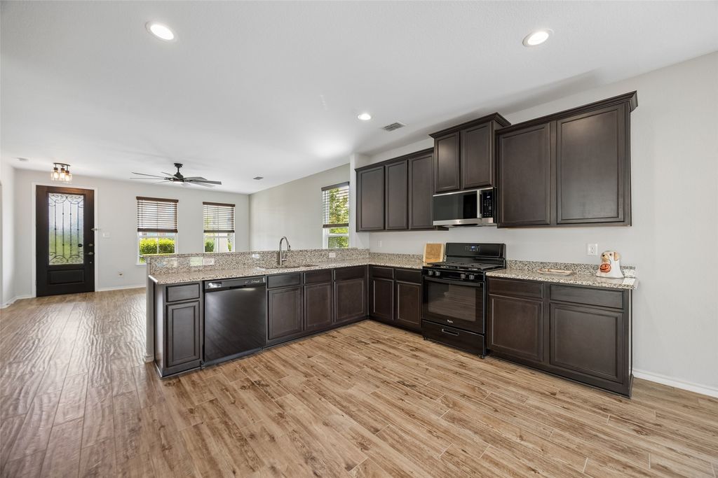 1409 Ellis Lane, Aubrey, TX 76227 — photo 4