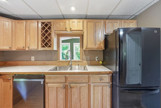 390 Main St, Hampden, MA 01036