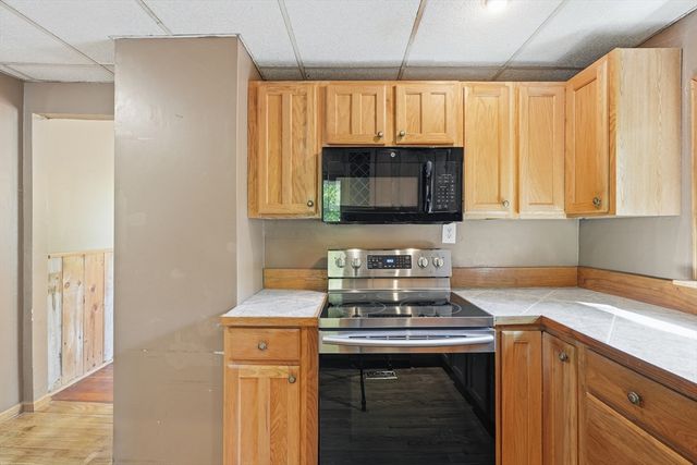 390 Main St, Hampden, MA 01036