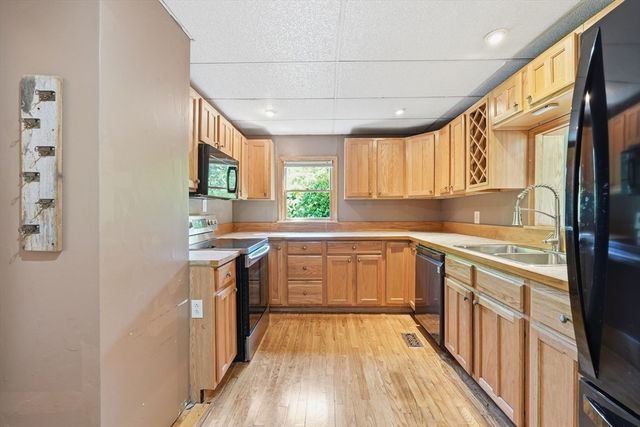 390 Main St, Hampden, MA 01036